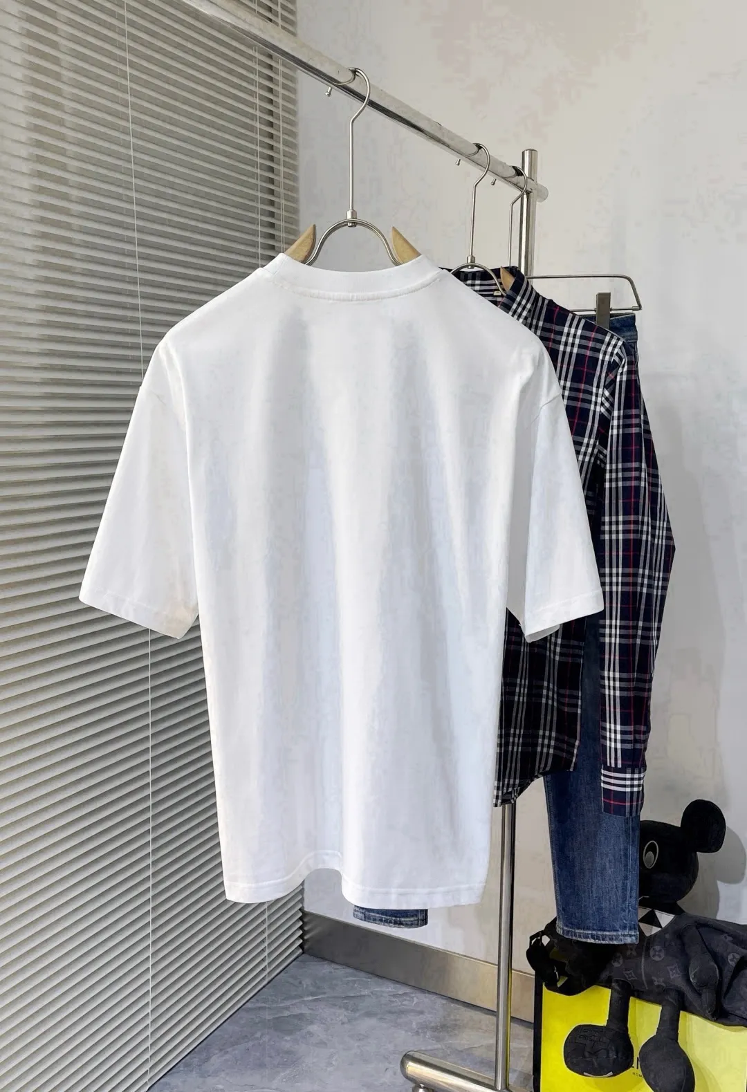 P90，TB🌟 New Arrival T ～～ ， ， ， 。 ， ！ T ， ！ 👍 ：Black White Sizes： S M L XL XXL